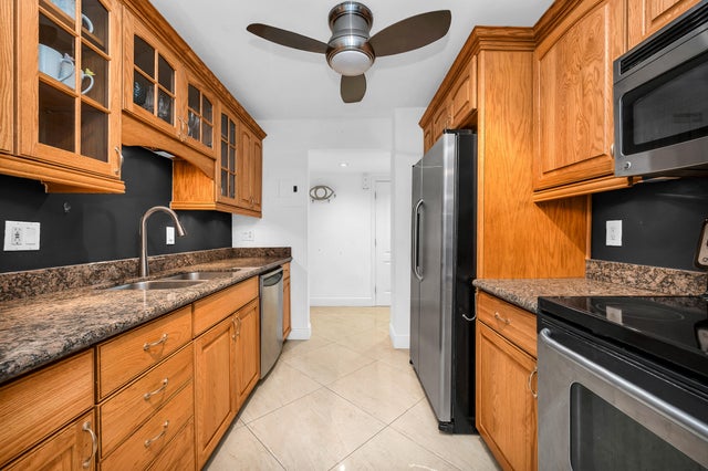 2 of 23 - 1111 S Ocean Boulevard #420, Boca Raton, FL