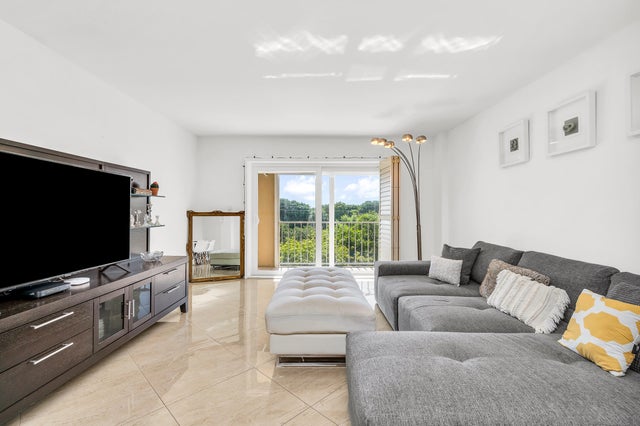 4 of 23 - 1111 S Ocean Boulevard #420, Boca Raton, FL