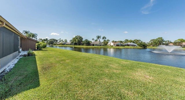 4 of 36 - 13335 Crosspointe Drive, Palm Beach Gardens, FL