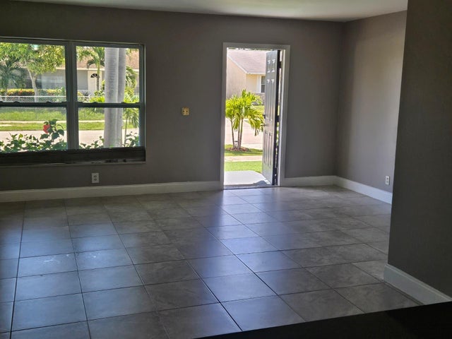 3 of 25 - 6147 Moonbeam Drive, Lake Worth, FL