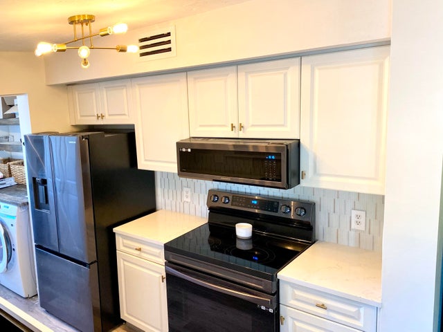 2 of 25 - 120 Yacht Club 108 Way #108, Hypoluxo, FL