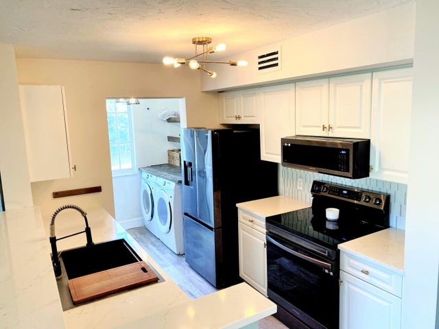 3 of 25 - 120 Yacht Club 108 Way #108, Hypoluxo, FL