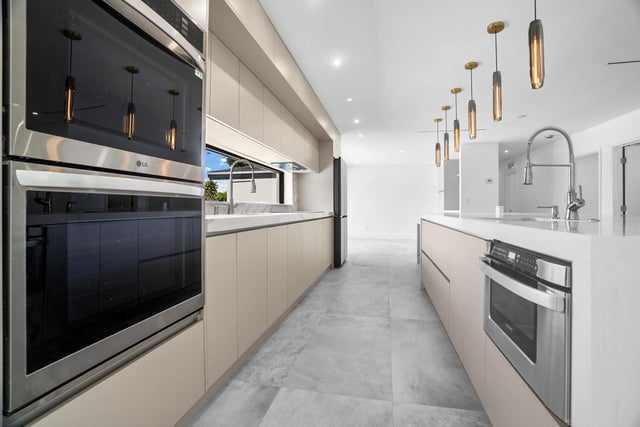 5 of 43 - 1860 Ne 199th Street, Miami, FL