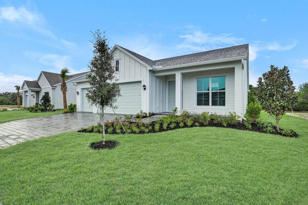 6885 68th Square, Vero Beach