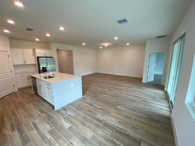 4 of 14 - 6900 Se Park Trace Court, Stuart, FL