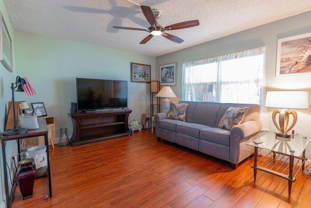 3 of 12 - 888 Flanders S, Delray Beach, FL
