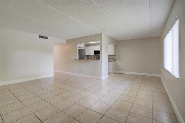 5 of 27 - 1104 Meadows Circle, Boynton Beach, FL