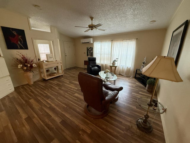 4 of 23 - 679 Sunny S Avenue, Boynton Beach, FL