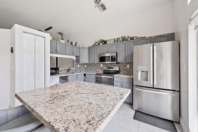 5 of 23 - 8193 Pelican Harbour Drive, Lake Worth, FL