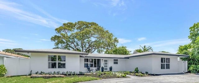 1 of 21 - 1950 Ne 30th Street, Lighthouse Point, FL