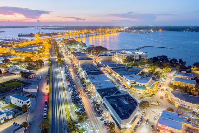 4 of 68 - 41 Sw Seminole Street #305, Stuart, FL