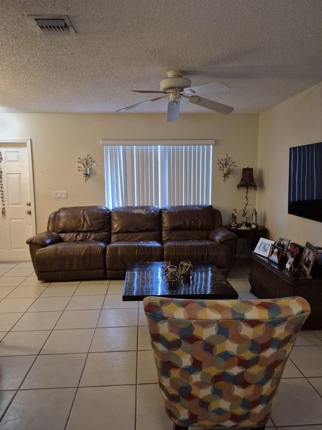 2 of 28 - 4753 Sw 13th Place, Deerfield Beach, FL