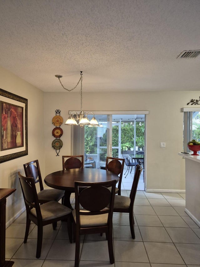4 of 28 - 4753 Sw 13th Place, Deerfield Beach, FL