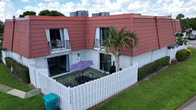 2 of 57 - 1425 Oxford Lane, Boynton Beach, FL