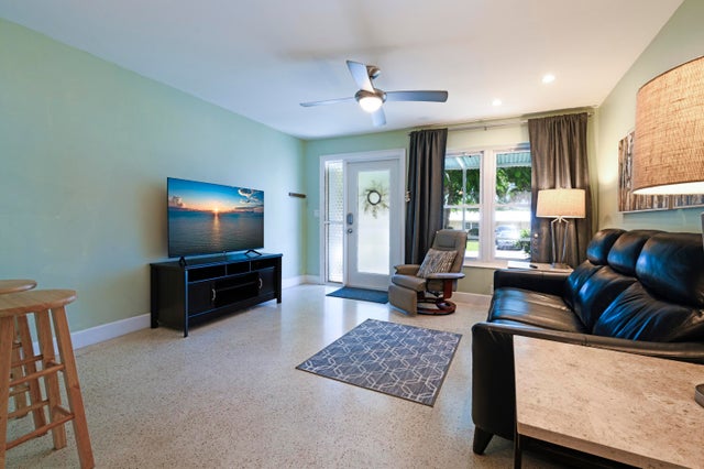 4 of 21 - 438 Se Fini Drive, Stuart, FL