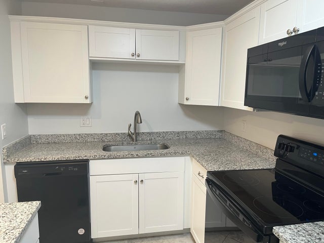 2 of 14 - 3403 Waterview Circle, Palm Springs, FL