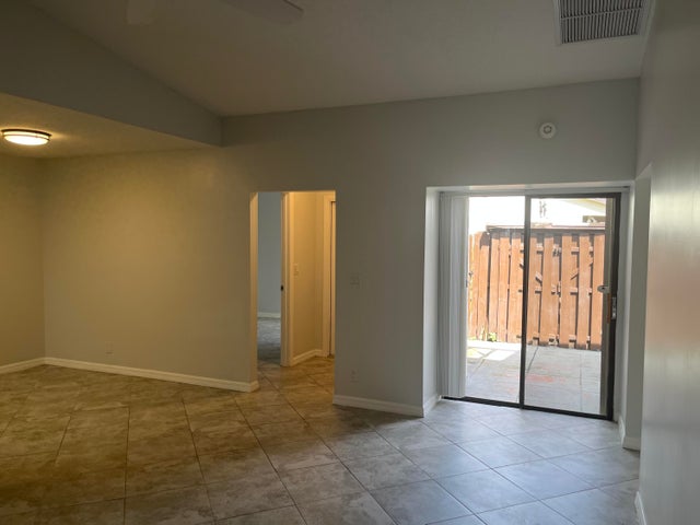 5 of 14 - 3403 Waterview Circle, Palm Springs, FL