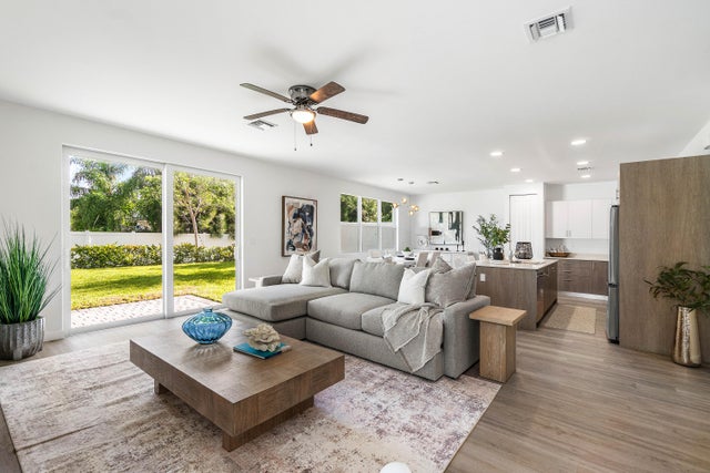 5 of 30 - 6353 Tenor Drive, West Palm Beach, FL