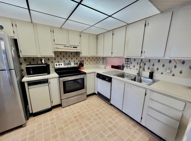 5 of 12 - 1219 S Lakes End Drive #b1, Fort Pierce, FL