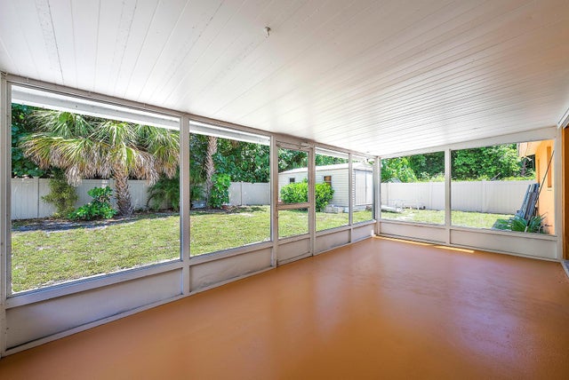 4 of 22 - 1017 Se 16th Court, Stuart, FL