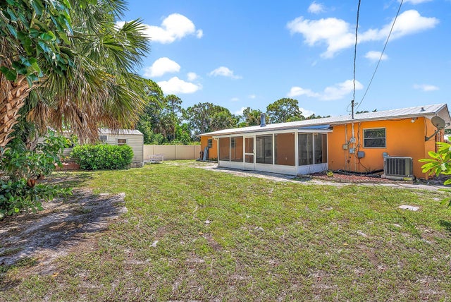 5 of 22 - 1017 Se 16th Court, Stuart, FL