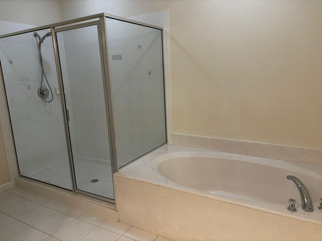 5 of 16 - 221 Greenwich Circle #209, Jupiter, FL