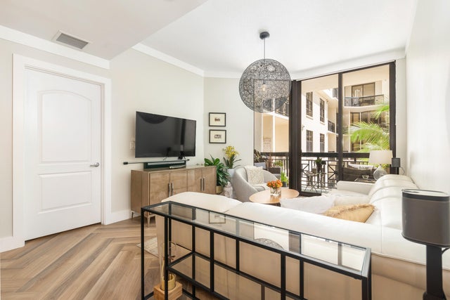 5 of 32 - 801 S Olive Avenue #919, West Palm Beach, FL