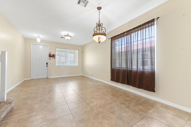 5 of 37 - 6819 Osage Circle, Greenacres, FL