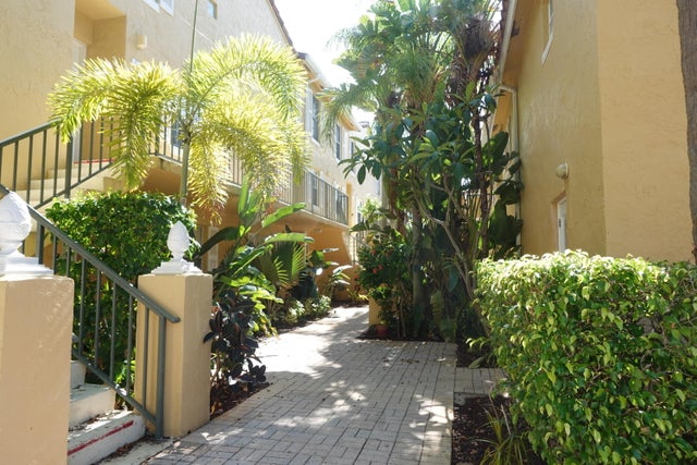 3 of 21 - 1120 Lake Shore Drive #205, Lake Park, FL