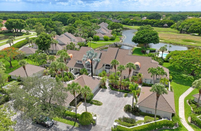1 of 44 - 2623 Muirfield Court, Wellington, FL