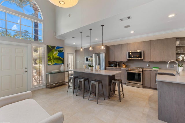 2 of 44 - 2623 Muirfield Court, Wellington, FL