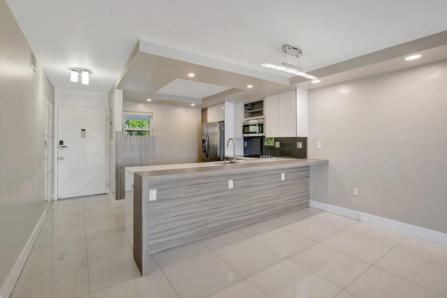 5 of 42 - 3600 Ne 170th Street #407, North Miami Beach, FL