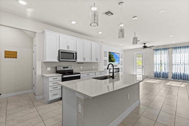 4 of 32 - 4828 Chantilly Road, Lake Worth, FL