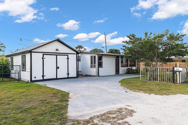 4 of 33 - 7818 Se Arrance Street, Hobe Sound, FL