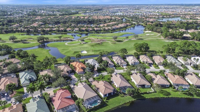 5 of 27 - 8918 First Tee Road, Port Saint Lucie, FL