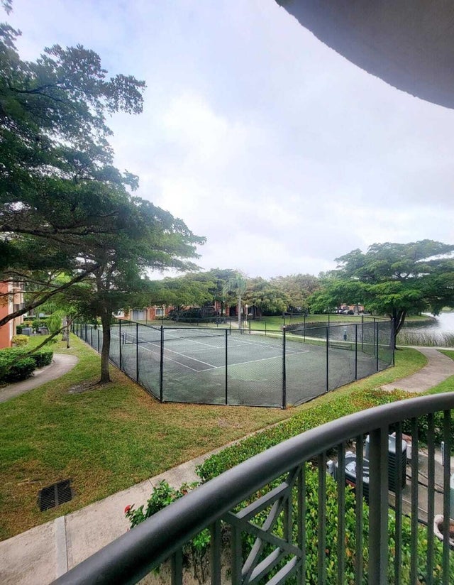 3 of 25 - 4175 N N Haverhill Road #907, West Palm Beach, FL