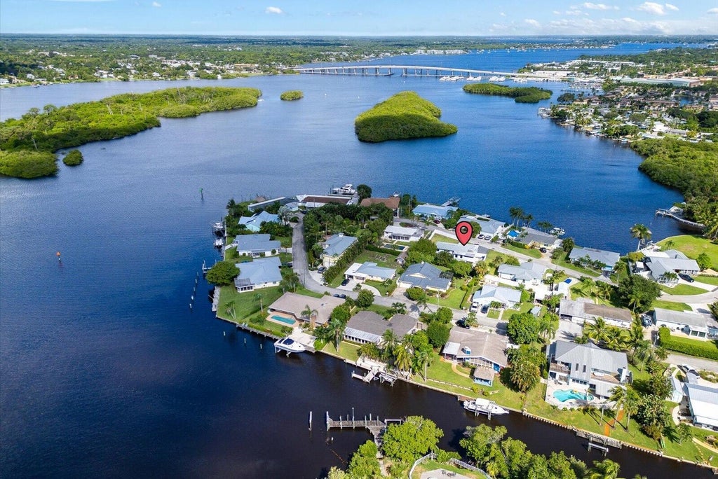 175 Sw Cabana Point Cir, Stuart