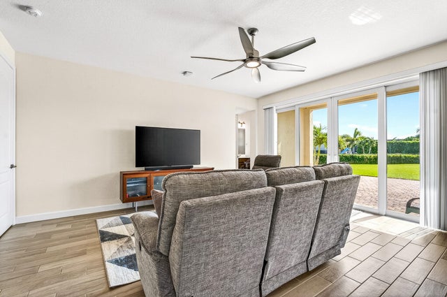 4 of 67 - 5986 Sequoia Circle, Vero Beach, FL
