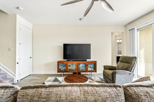 5 of 67 - 5986 Sequoia Circle, Vero Beach, FL