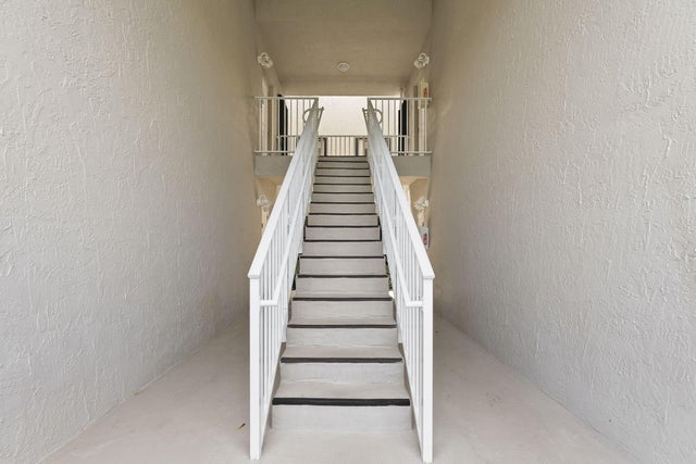 3 of 74 - 3207 S Lakeview Circle #6206, Fort Pierce, FL
