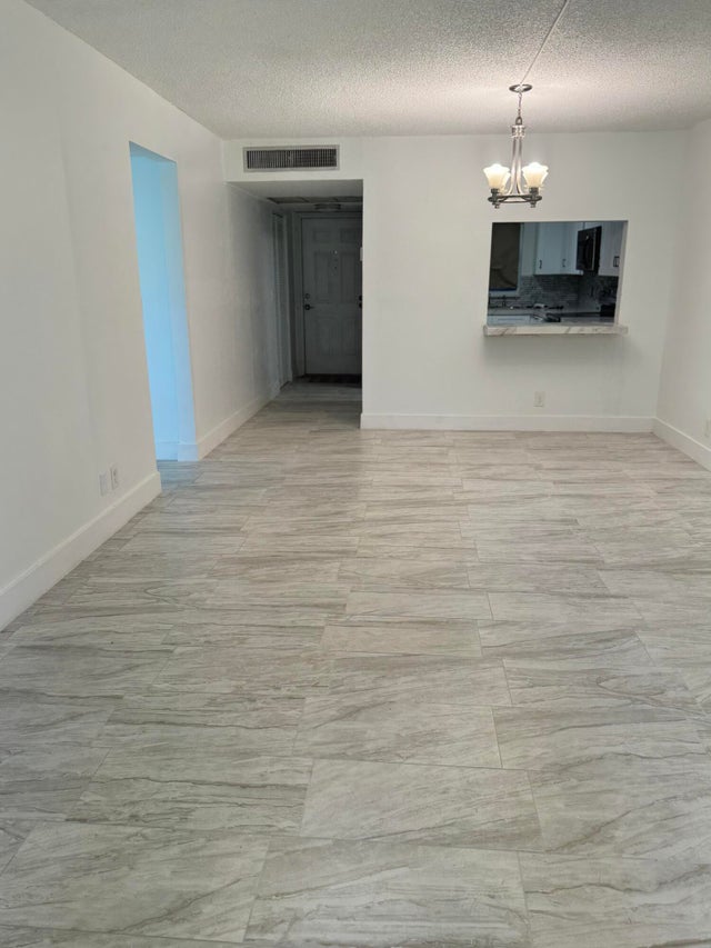 5 of 12 - 9411 Evergreen Place #102, Davie, FL