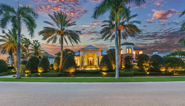 2 of 139 - 7131 Ayrshire Lane, Boca Raton, FL