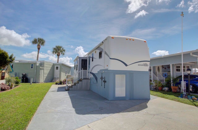 2 of 9 - 6633 Se 51st Lane, Okeechobee, FL