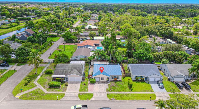 2 of 38 - 5018 E Canal Circle E, Lake Worth, FL