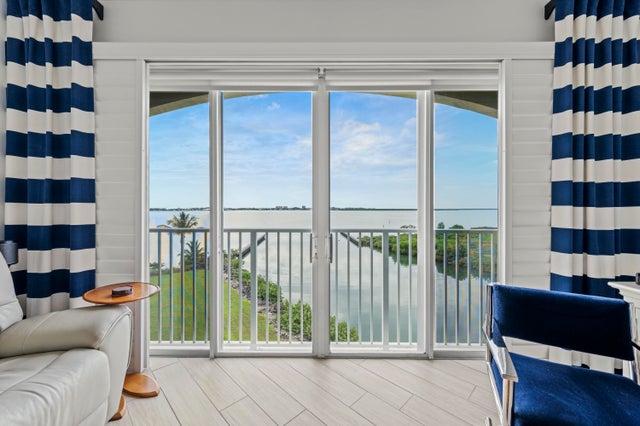 1 of 51 - 4 E Harbour Isle Ph Drive #ph06, Fort Pierce, FL