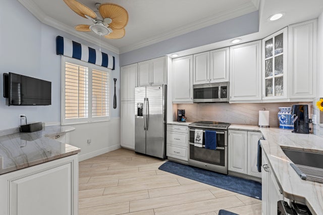 2 of 51 - 4 E Harbour Isle Ph Drive #ph06, Fort Pierce, FL
