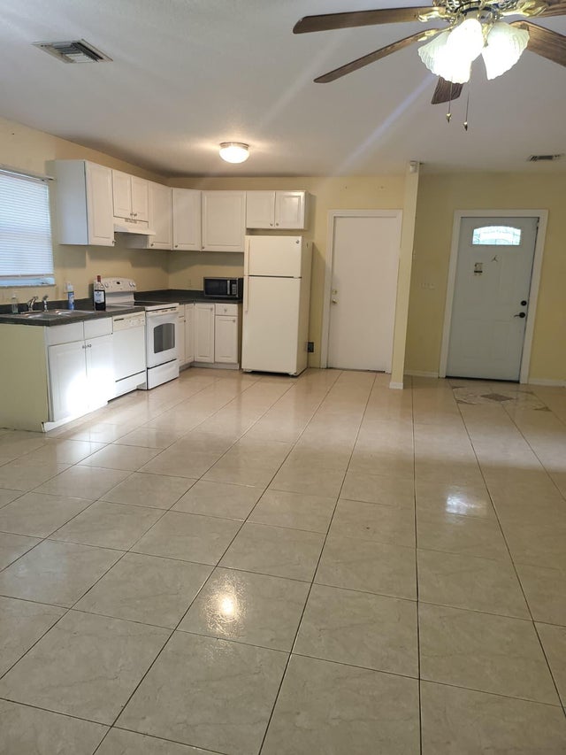 2 of 12 - 1400 E Ac Evans Street, Riviera Beach, FL