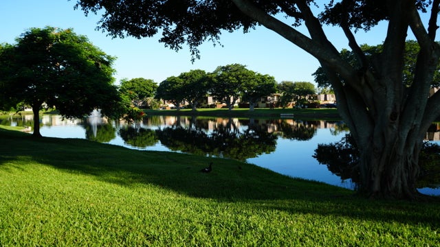 2 of 13 - 622 Springdale Circle, Palm Springs, FL