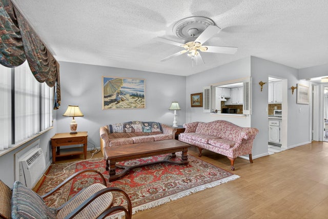 3 of 26 - 386 Sheffield P, West Palm Beach, FL