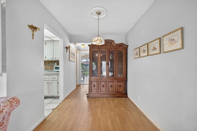 4 of 26 - 386 Sheffield P, West Palm Beach, FL